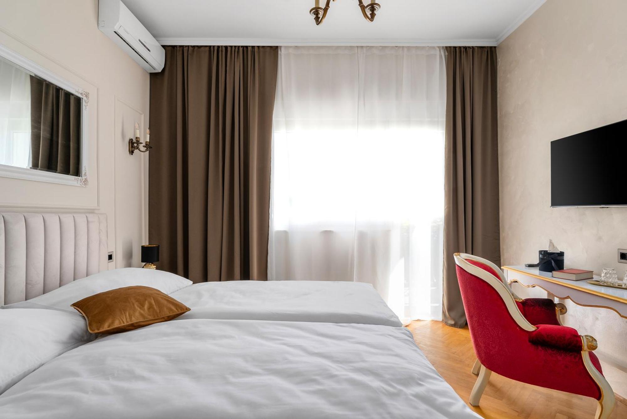 Storge Boutique Bed & Breakfast Omiš Esterno foto